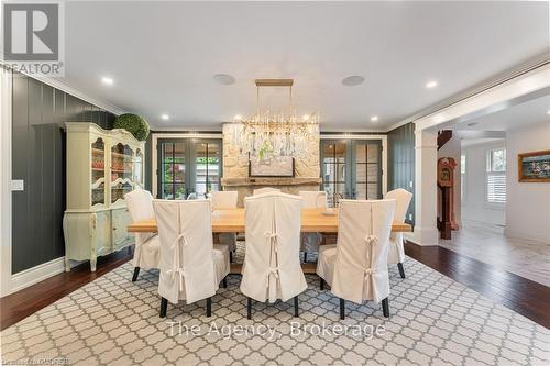 347 East Hart Crescent, Burlington (Roseland), ON - Indoor Photo Showing Dining Room