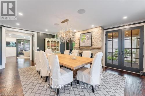 347 East Hart Crescent, Burlington (Roseland), ON - Indoor Photo Showing Dining Room