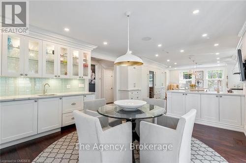 347 East Hart Crescent, Burlington (Roseland), ON - Indoor Photo Showing Dining Room