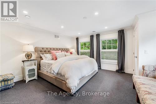 347 East Hart Crescent, Burlington (Roseland), ON - Indoor Photo Showing Bedroom