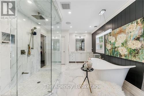 347 East Hart Crescent, Burlington (Roseland), ON - Indoor Photo Showing Bathroom