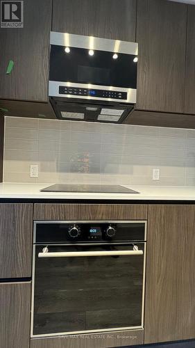 2906 - 127 Broadway Avenue, Toronto, ON - Indoor Photo Showing Kitchen