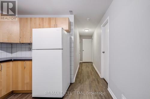 Bsmt - 113 Back Street, Bradford West Gwillimbury, ON - Indoor Photo Showing Kitchen