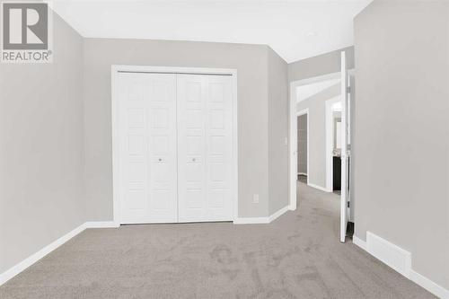 317 Corner Glen Way Ne, Calgary, AB - Indoor Photo Showing Other Room