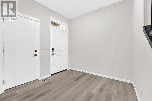 317 Corner Glen Way Ne, Calgary, AB - Indoor Photo Showing Other Room