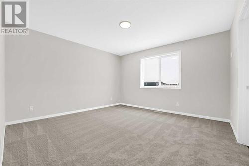 317 Corner Glen Way Ne, Calgary, AB - Indoor Photo Showing Other Room