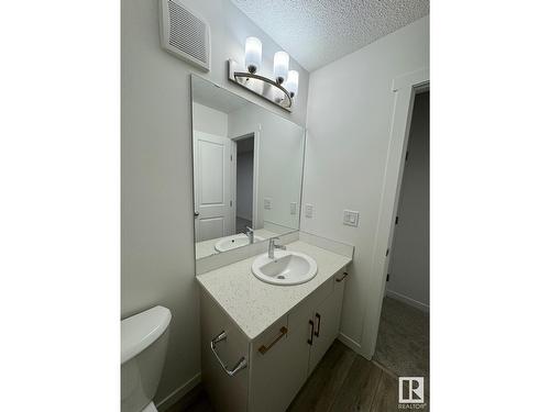 #115 1025 Secord Promenade Nw Nw, Edmonton, AB - Indoor Photo Showing Bathroom