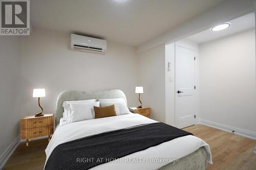 809 Helen Crescent, Pickering (Bay Ridges), ON - Indoor Photo Showing Bedroom