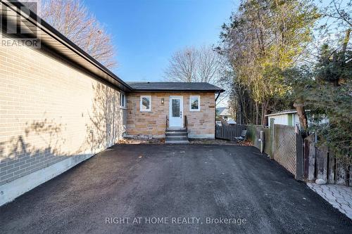 809 Helen Crescent, Pickering (Bay Ridges), ON - Outdoor