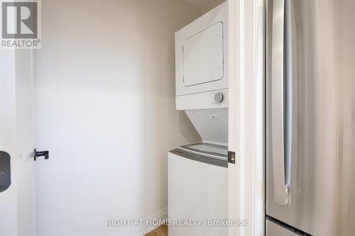 809 Helen Crescent, Pickering (Bay Ridges), ON - Indoor Photo Showing Laundry Room