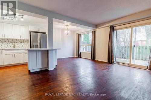 126 - 286 Cushman Road, St. Catharines (444 - Carlton/Bunting), ON - Indoor Photo Showing Kitchen With Upgraded Kitchen