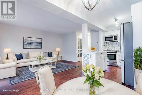 126 - 286 Cushman Road, St. Catharines (444 - Carlton/Bunting), ON - Indoor Photo Showing Living Room