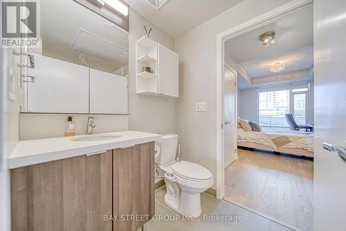 704 - 21 Widmer Street, Toronto, ON - Indoor Photo Showing Bathroom