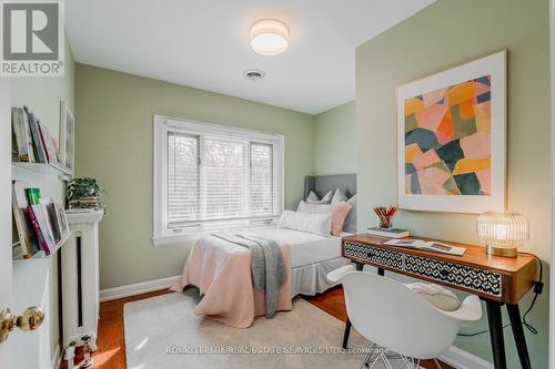 30 Chudleigh Avenue, Toronto, ON - Indoor Photo Showing Bedroom