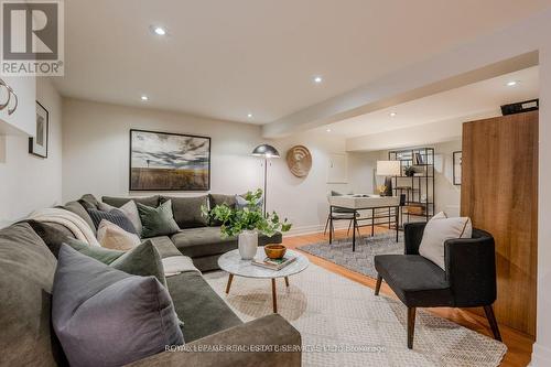 30 Chudleigh Avenue, Toronto, ON - Indoor Photo Showing Living Room