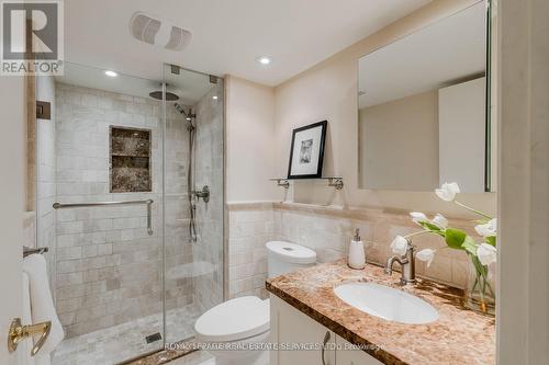 30 Chudleigh Avenue, Toronto, ON - Indoor Photo Showing Bathroom