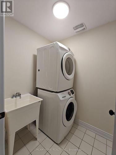 6 Cafaro Lane, Markham, ON - Indoor Photo Showing Laundry Room