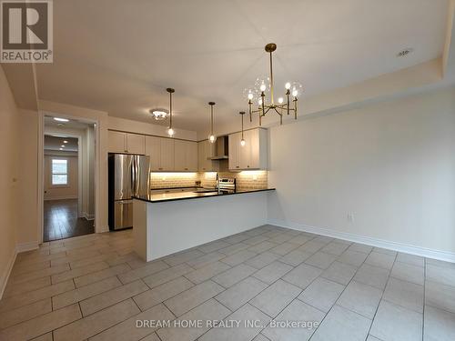 6 Cafaro Lane, Markham, ON - Indoor Photo Showing Kitchen