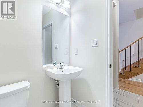 1419 Oakmont Common, Burlington, ON - Indoor Photo Showing Bathroom