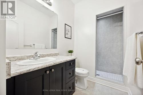 92 Radial Drive, Aurora, ON - Indoor Photo Showing Bathroom