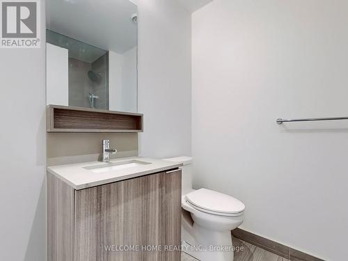 4207 - 5 Buttermill Avenue, Vaughan, ON - Indoor Photo Showing Bathroom