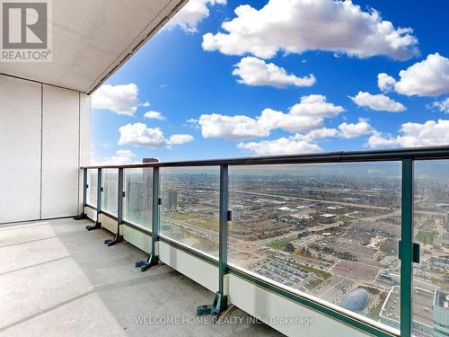 4207 - 5 Buttermill Avenue, Vaughan, ON - Outdoor With View