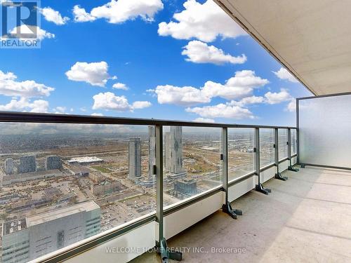 4207 - 5 Buttermill Avenue, Vaughan, ON - Outdoor With View