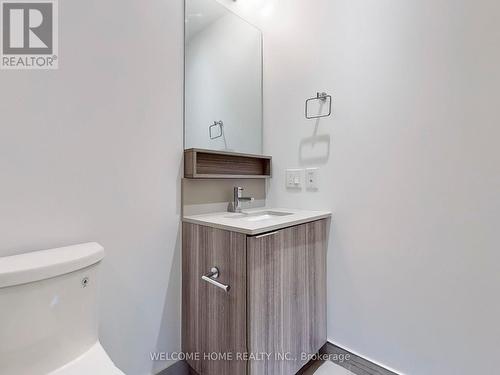 4207 - 5 Buttermill Avenue, Vaughan, ON - Indoor Photo Showing Bathroom