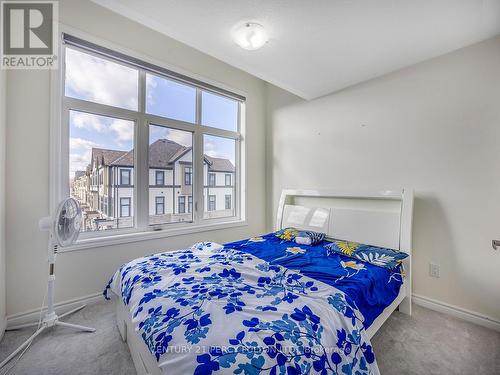 374 Okanagan Path, Oshawa, ON - Indoor Photo Showing Bedroom