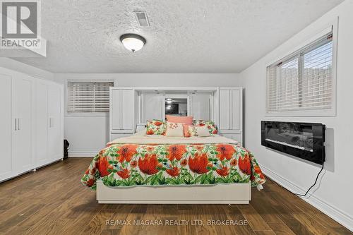 7315 Mountjoy Court, Niagara Falls (207 - Casey), ON - Indoor Photo Showing Bedroom