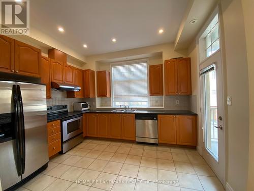 157 Legends Way, Markham, ON - Indoor Photo Showing Kitchen With Double Sink