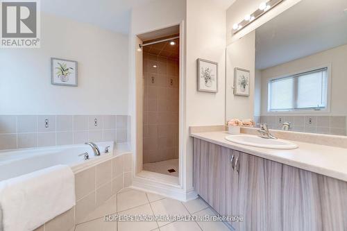 27 Trinco Way, Markham, ON - Indoor Photo Showing Bathroom