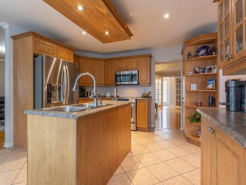 Cuisine - 1825 Rue Charles-Smallwood, Laval (Chomedey), QC - Indoor Photo Showing Kitchen With Double Sink