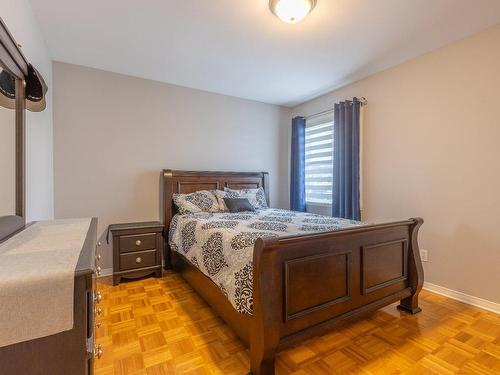 Chambre Ã Â coucher - 1825 Rue Charles-Smallwood, Laval (Chomedey), QC - Indoor Photo Showing Bedroom