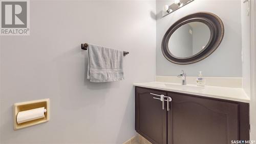 1607 Rousseau Crescent N, Regina, SK - Indoor Photo Showing Bathroom