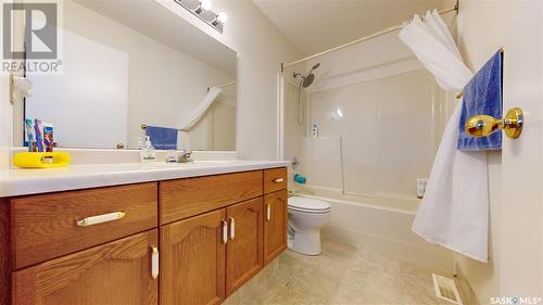 1607 Rousseau Crescent N, Regina, SK - Indoor Photo Showing Bathroom