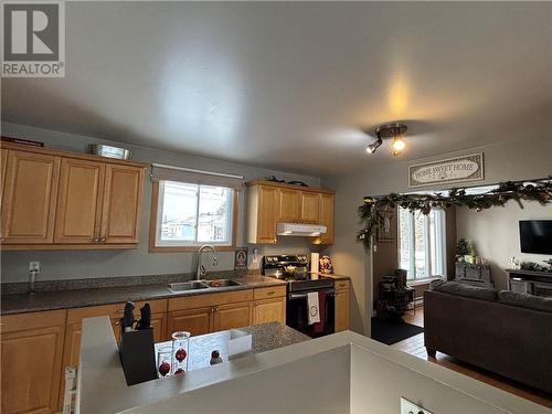 34 Lawrence Street, Chelmsford, ON - Indoor Photo Showing Kitchen With Double Sink