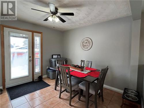 34 Lawrence Street, Chelmsford, ON - Indoor Photo Showing Dining Room