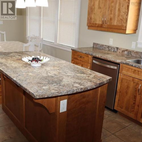 3500 Rowe Avenue, Halifax, NS - Indoor Photo Showing Kitchen