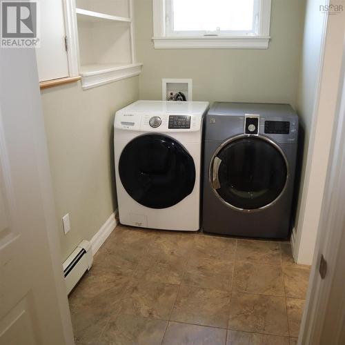 3500 Rowe Avenue, Halifax, NS - Indoor Photo Showing Laundry Room