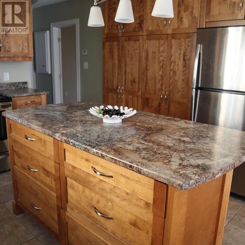 3500 Rowe Avenue, Halifax, NS - Indoor Photo Showing Kitchen