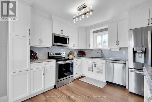 786 Beatty Crescent, Cobourg, ON - Indoor Photo Showing Kitchen