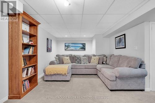 786 Beatty Crescent, Cobourg, ON - Indoor Photo Showing Living Room