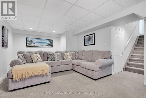 786 Beatty Crescent, Cobourg, ON - Indoor Photo Showing Living Room