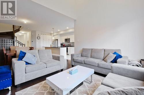 956 Socca Crescent, Ottawa, ON - Indoor Photo Showing Living Room