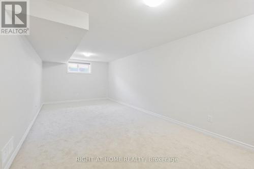 956 Socca Crescent, Ottawa, ON - Indoor Photo Showing Other Room