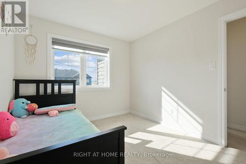 956 Socca Crescent, Ottawa, ON - Indoor Photo Showing Bedroom