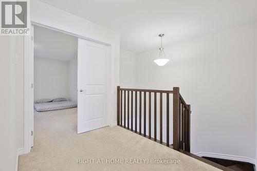 956 Socca Crescent, Ottawa, ON - Indoor Photo Showing Other Room