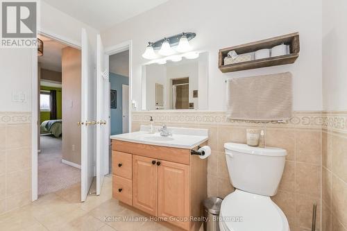 434 Black Street, Centre Wellington (Fergus), ON - Indoor Photo Showing Bathroom