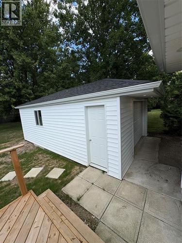 4370 Fifth Street, Petrolia, ON - Outdoor